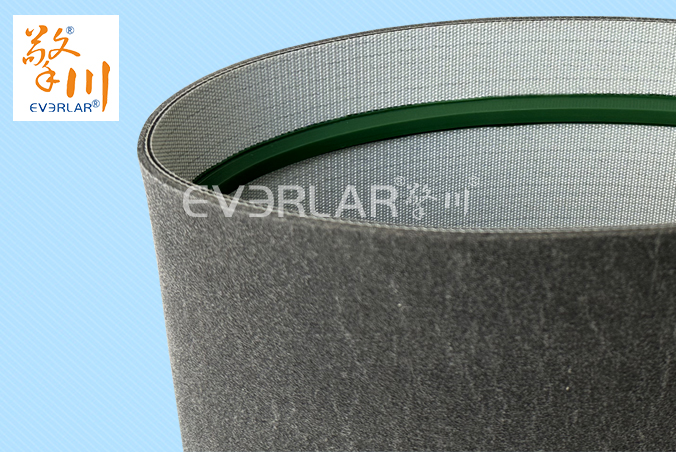 單面灰色毛氈加導條耐磨降噪平穩(wěn)工業(yè)皮帶