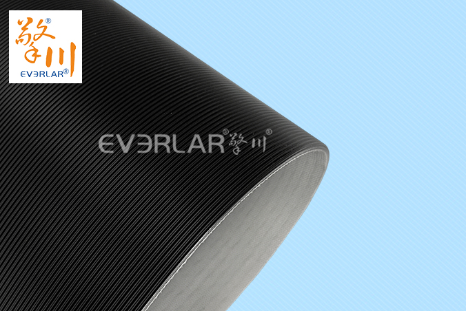 黑色直紋PVC輸送帶耐磨防滑包裝行業(yè)生產(chǎn)線設備傳輸帶擎川定制