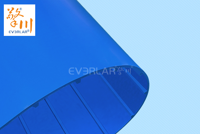 藍(lán)色TPU食品級(jí)易潔帶加導(dǎo)條防霉抗菌水果蔬菜加工輸送帶廠家定制