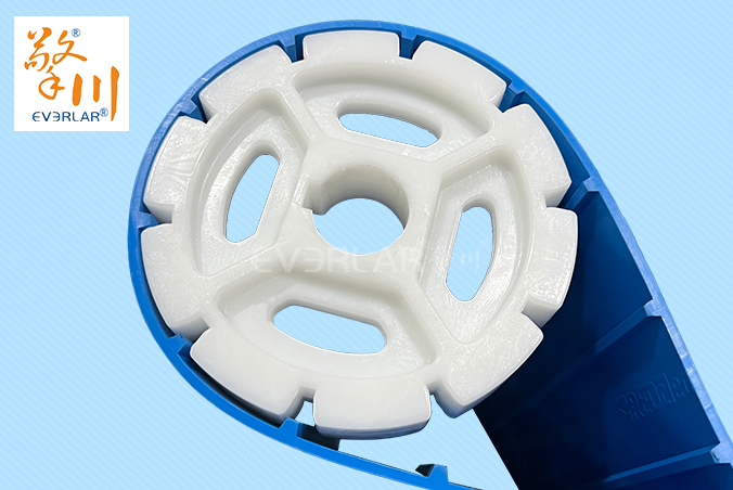 藍(lán)色TPU食品級(jí)易潔帶加導(dǎo)條防霉抗菌水果蔬菜加工輸送帶廠家定制